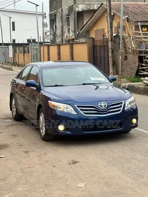Toyota Camry 2011 Blue