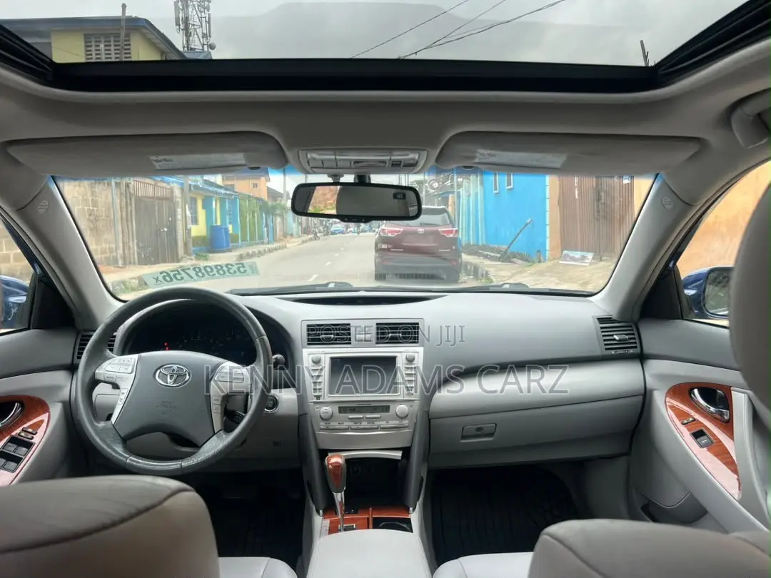 Toyota Camry 2011 Blue