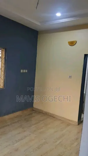 Furnished 3bdrm Bungalow in Back Of Becky 2 for rent