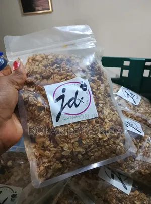 Crunchy Nutty Granola