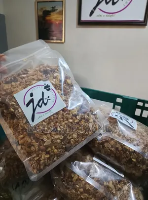Crunchy Nutty Granola