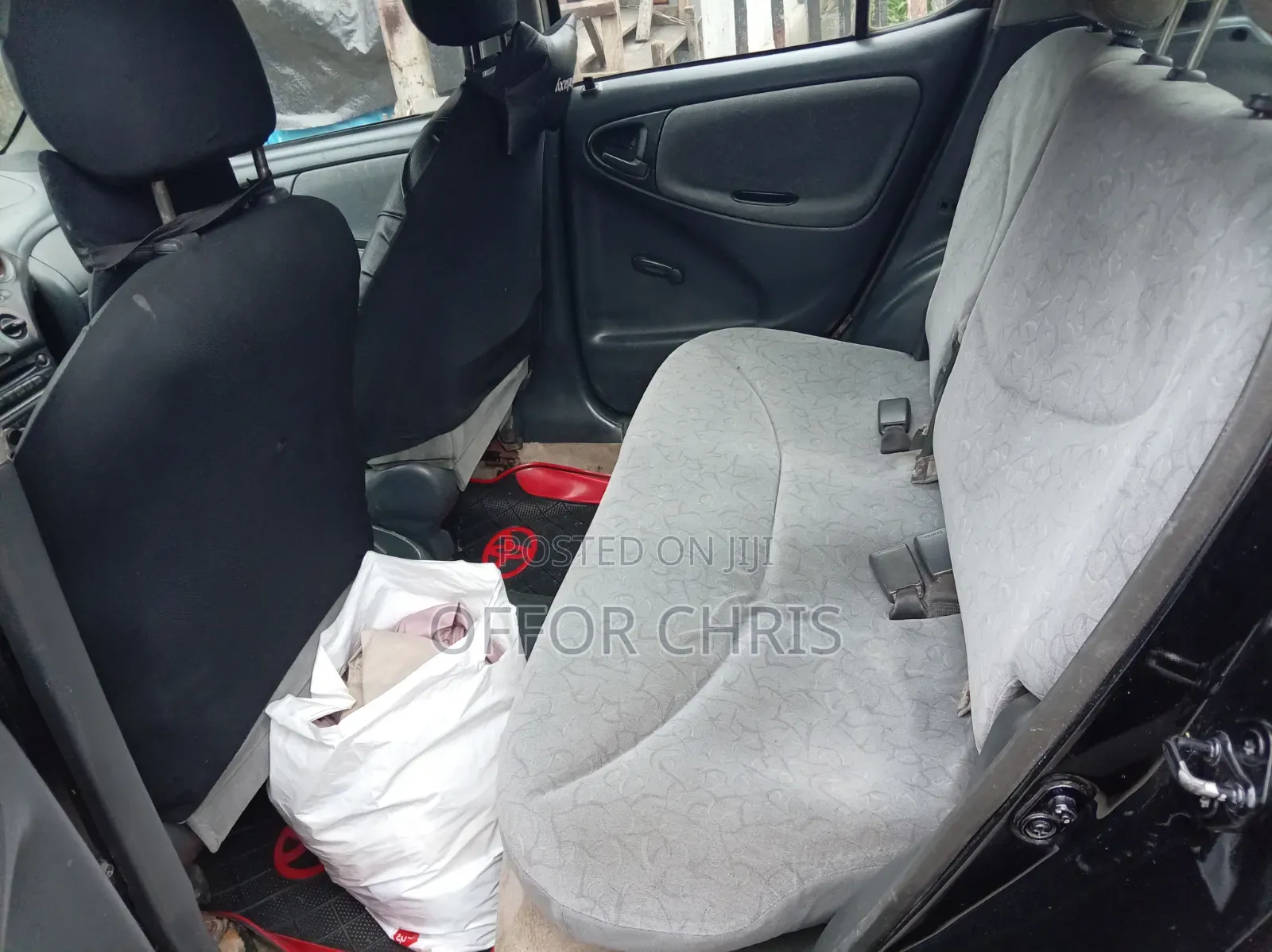 Toyota Yaris 2004 Black