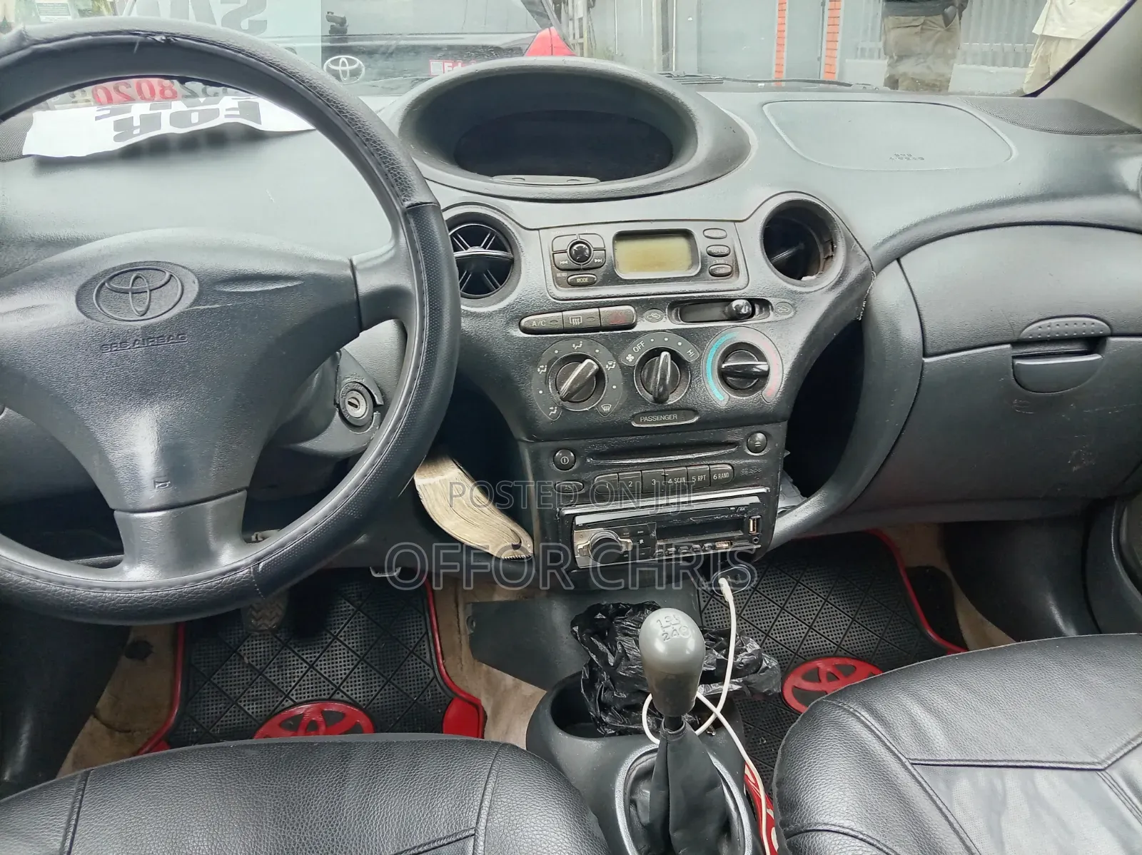 Toyota Yaris 2004 Black