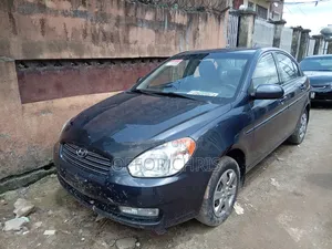 Hyundai Accent 2010 Gray