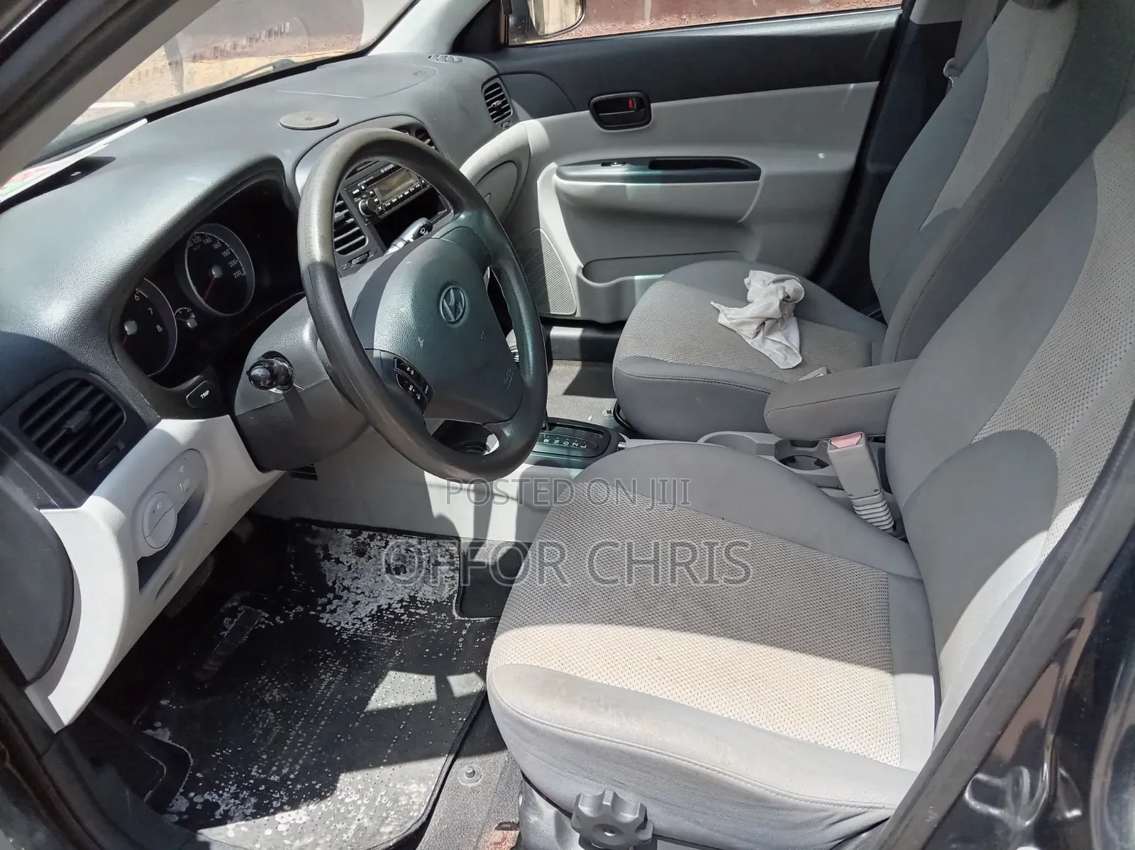 Hyundai Accent 2010 Gray