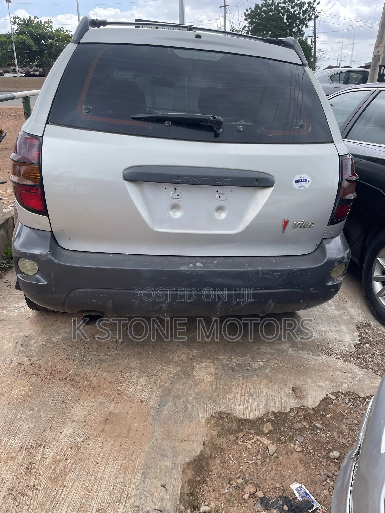 Pontiac Vibe Automatic 2004 Silver