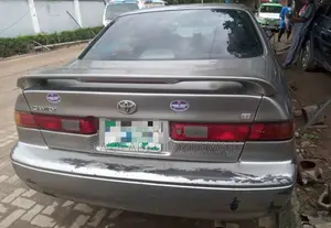 Toyota Camry Automatic 1999 Gray