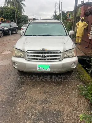 Toyota Highlander V6 4x4 2005 Silver