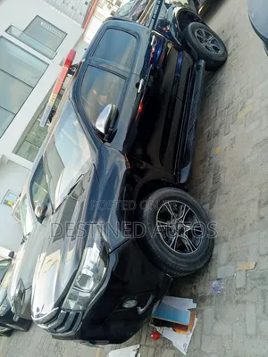 Toyota Hilux 2013 Black