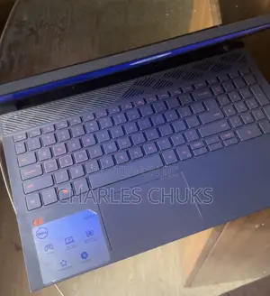Laptop Dell G15 5520 16GB Intel Core i7 HDD+SSD 72GB