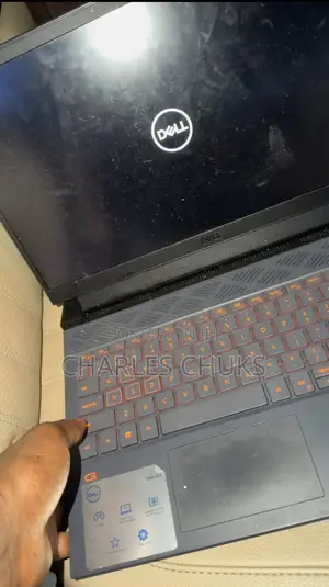 Laptop Dell G15 5520 16GB Intel Core i7 HDD+SSD 72GB