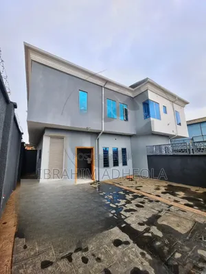 3bdrm Duplex in Agege, Pen Cinema for sale