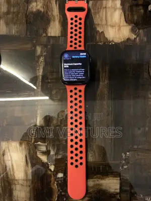Clean Apple Series 8 45mm GPS and Cellular LTE Battery Health: 95%