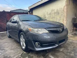 Toyota Camry 2013 Gray
