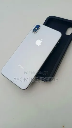 Apple iPhone X 256 GB White