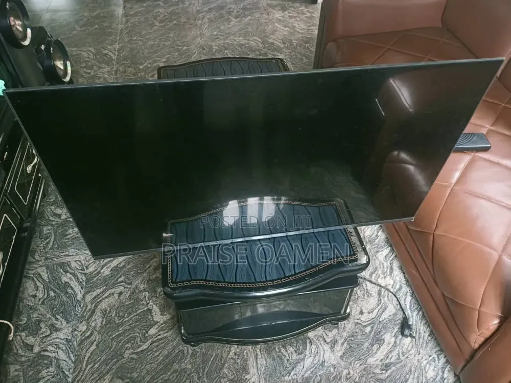 Hisense 43" TV