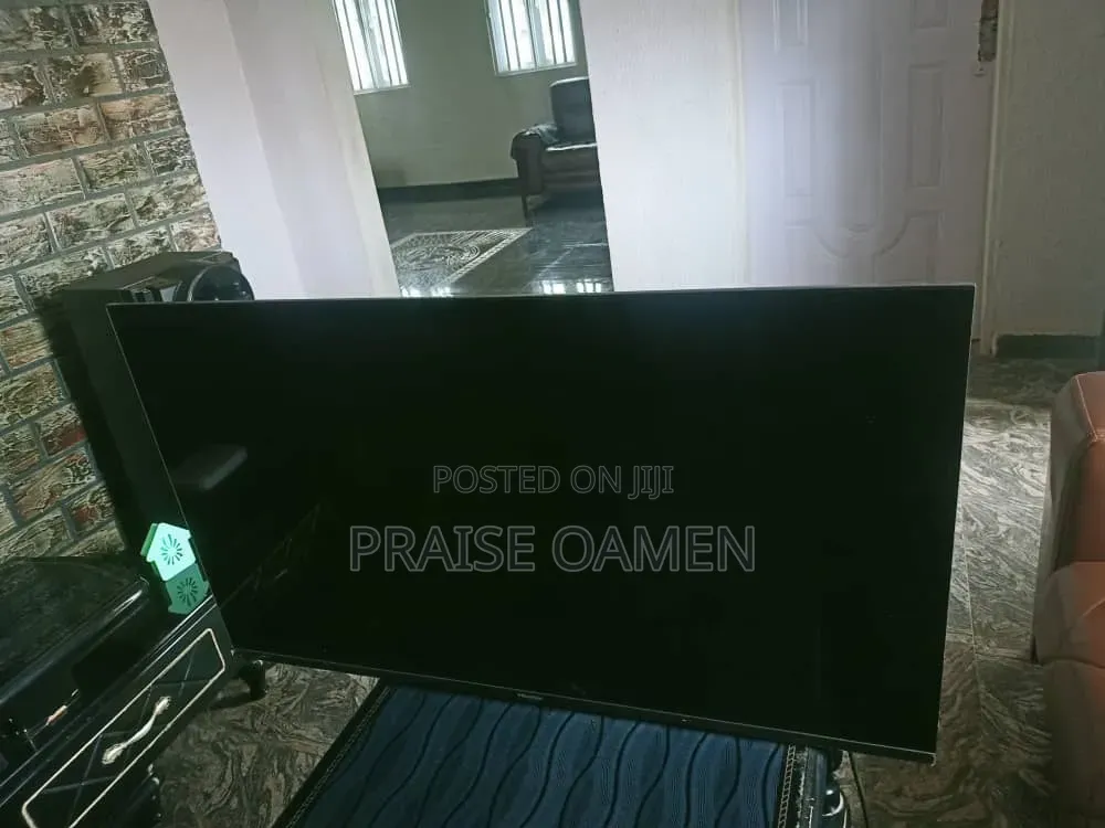 Hisense 43" TV
