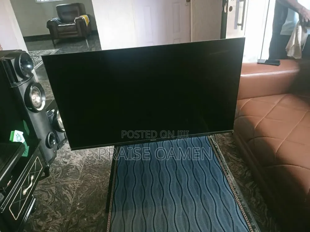 Hisense 43" TV