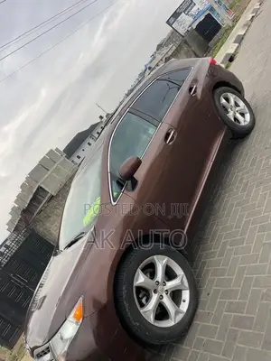 Toyota Venza 2010 Gold
