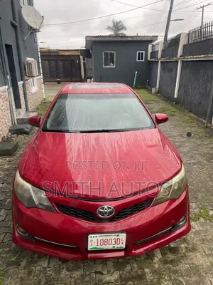 Toyota Camry SE 4dr Sedan (2.5L 4cyl 6A) 2013 Red