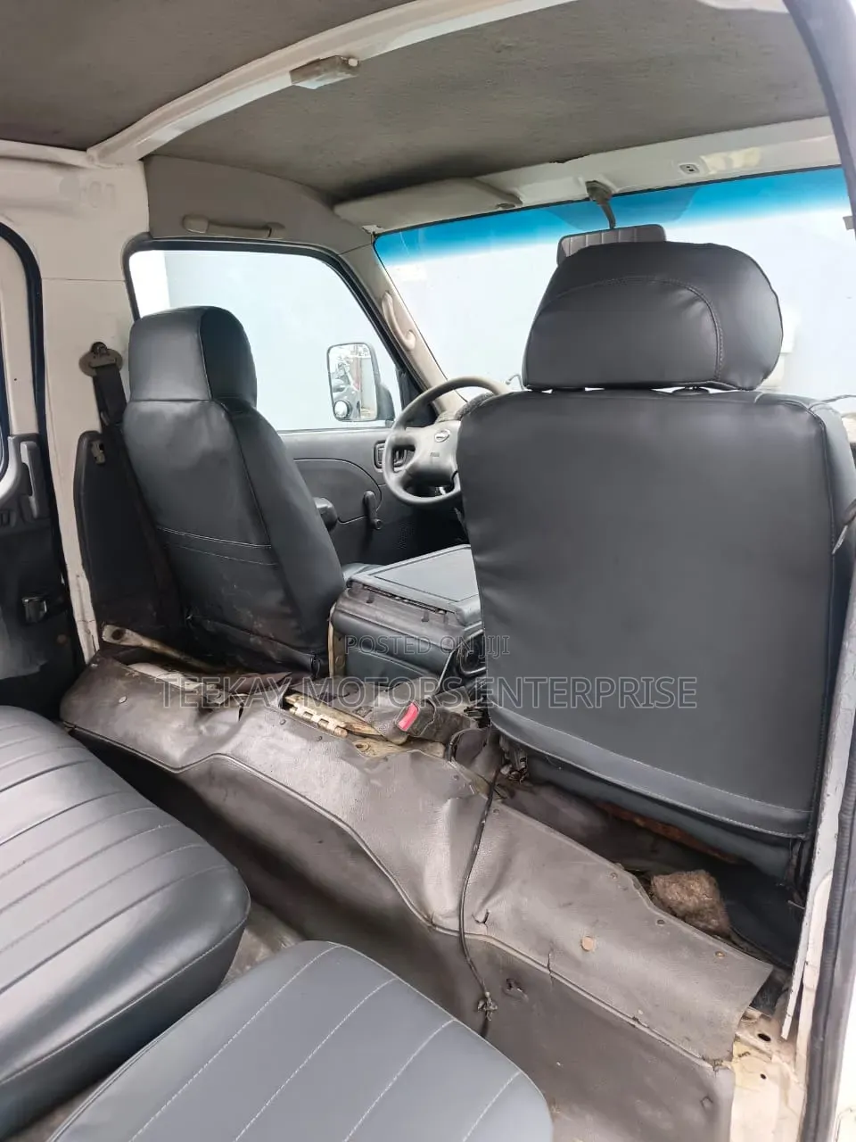 Nissan Caravan (Urvan) 2008 White