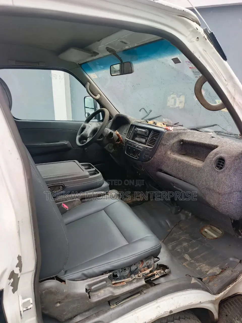 Nissan Caravan (Urvan) 2008 White
