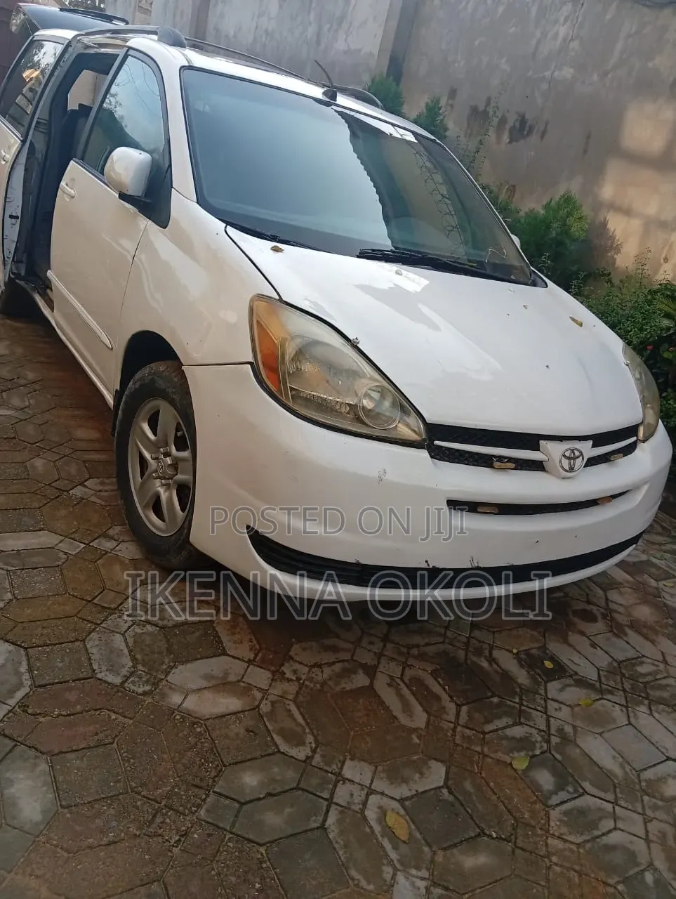 Toyota Sienna 2005 White