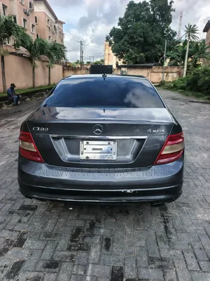 Mercedes-Benz C300 2009 Gray