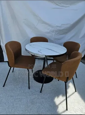 Modern Round Marble Dining Table With 4 Cushioned Chairs