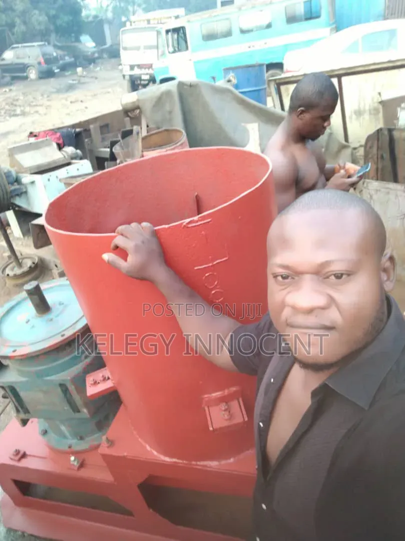 Waste Plastic Crushing Machine