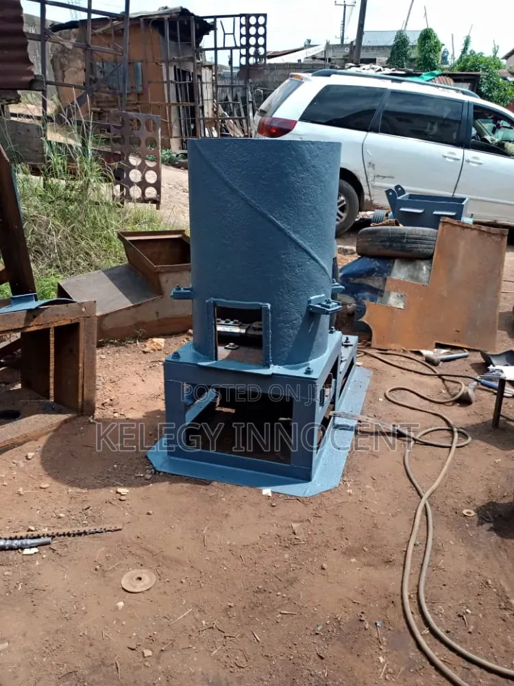 Waste Plastic Crushing Machine