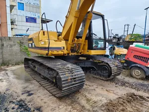 Caterpillar 320B Hydraulic Excavator — Available for Lease