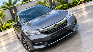 Honda Accord Sport SE 4dr Sedan FWD (2.4L 4cyl 2A) 2017 Gray
