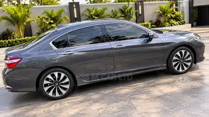 Honda Accord Sport SE 4dr Sedan FWD (2.4L 4cyl 2A) 2017 Gray