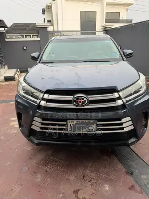 Toyota Highlander 2016 Blue