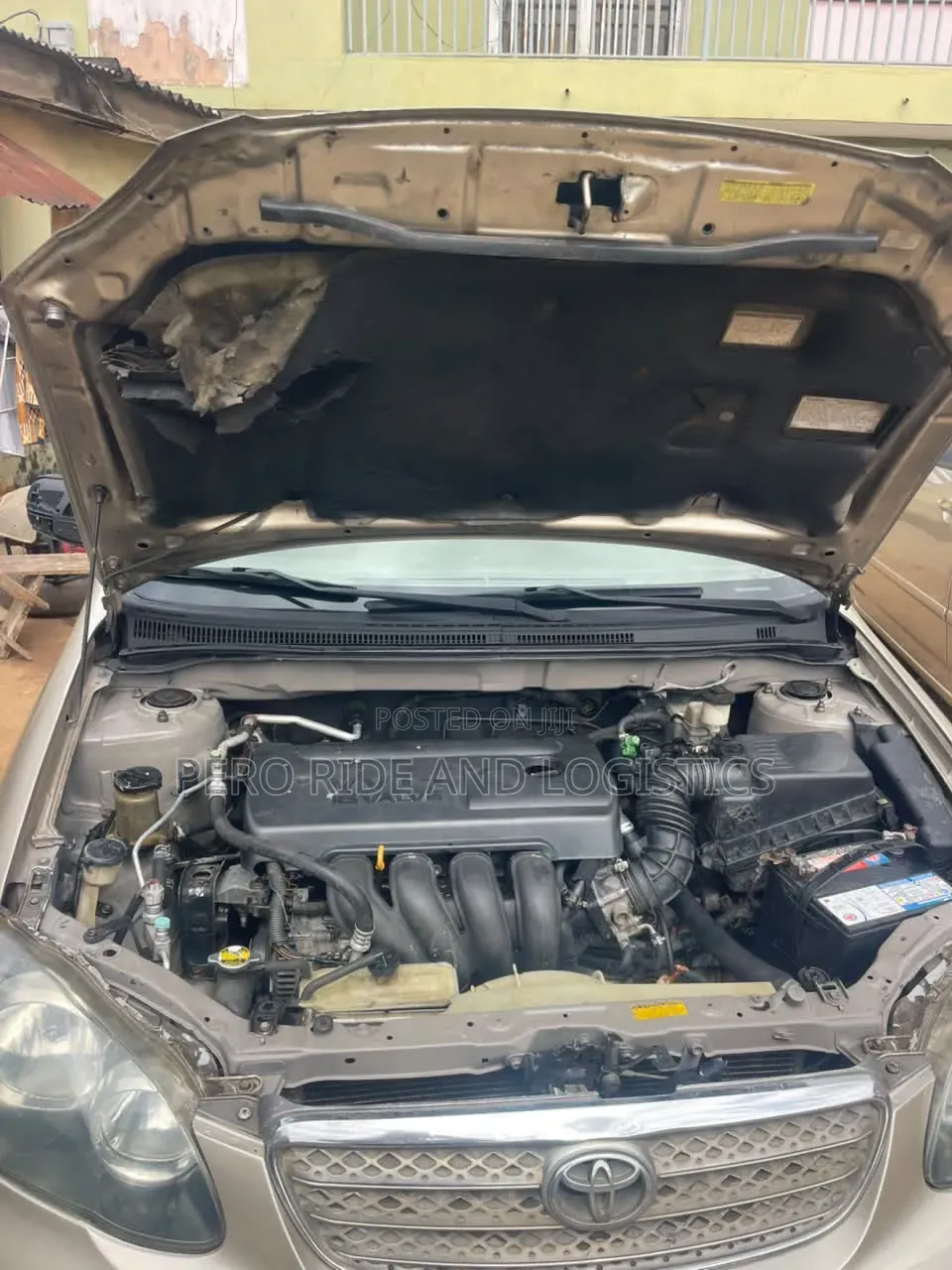 Toyota Corolla LE 2005 Gold