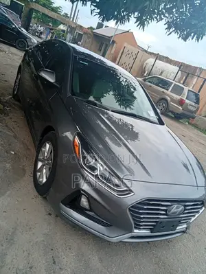 Hyundai Sonata SE 2018 Gray