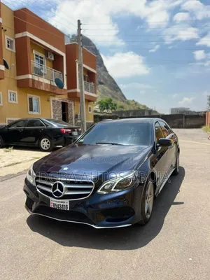 Mercedes-Benz E350 Base 4Matic Sedan AWD (3.5L 6cyl 7A) 2010 Black