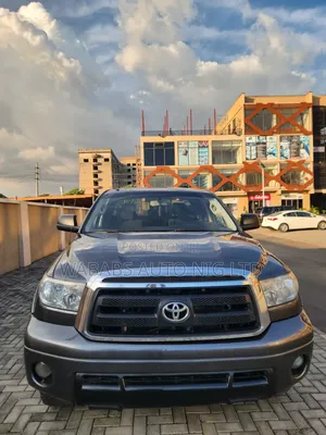 Toyota Tundra 2011 Gray
