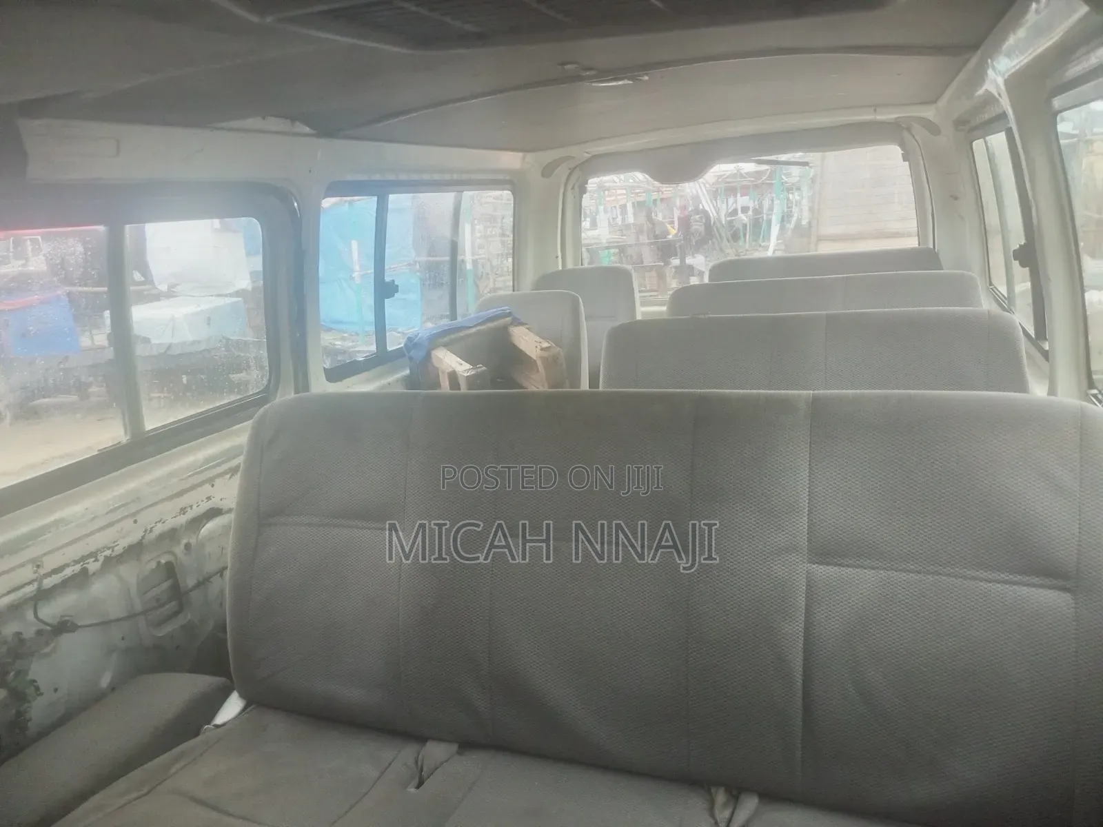 Toyota HiAce 2005 White