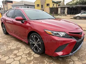 Toyota Camry 2019 Red