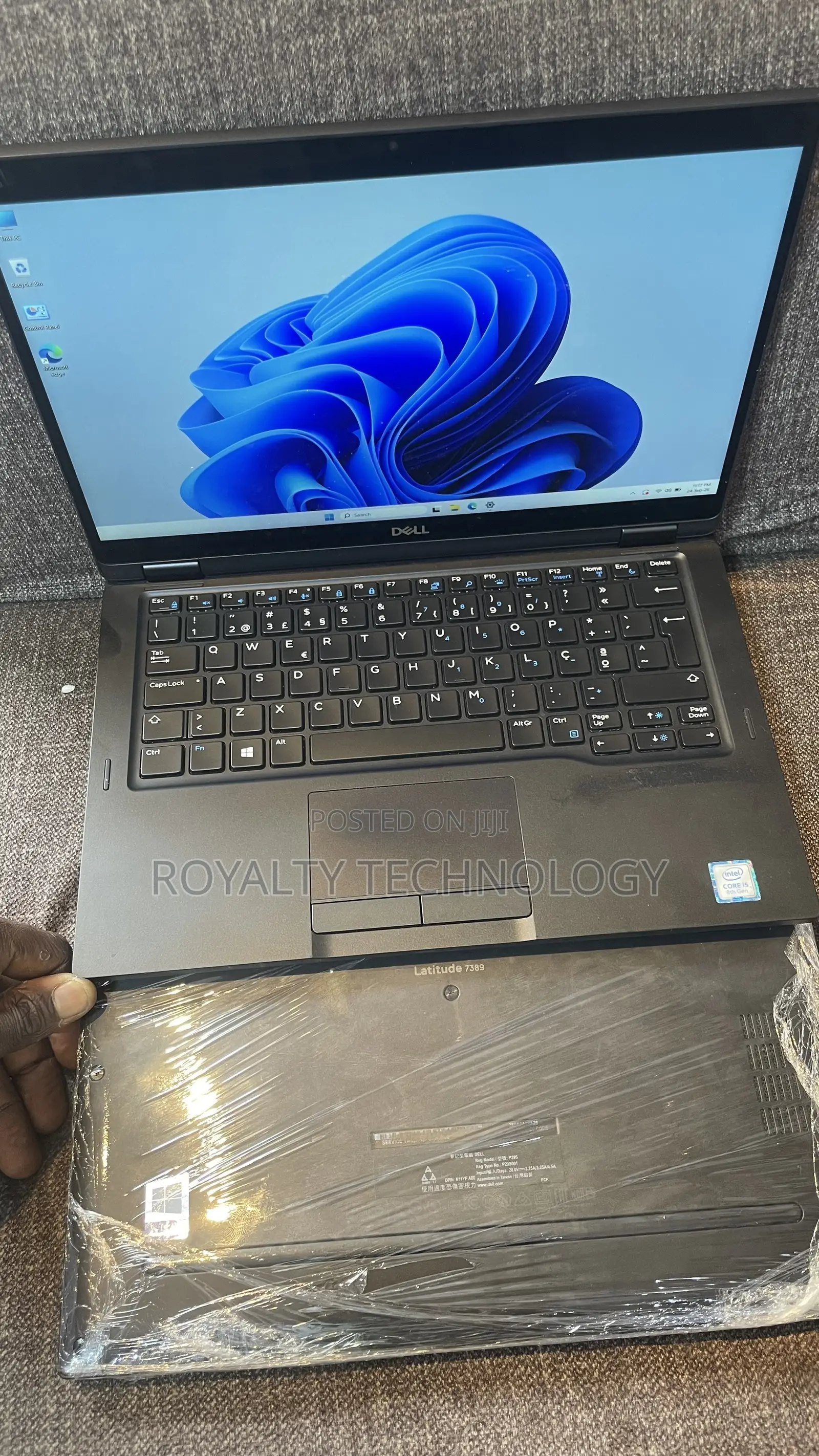 Laptop Dell Latitude 7390 2-in-1 8GB Intel Core i5 SSD 256GB