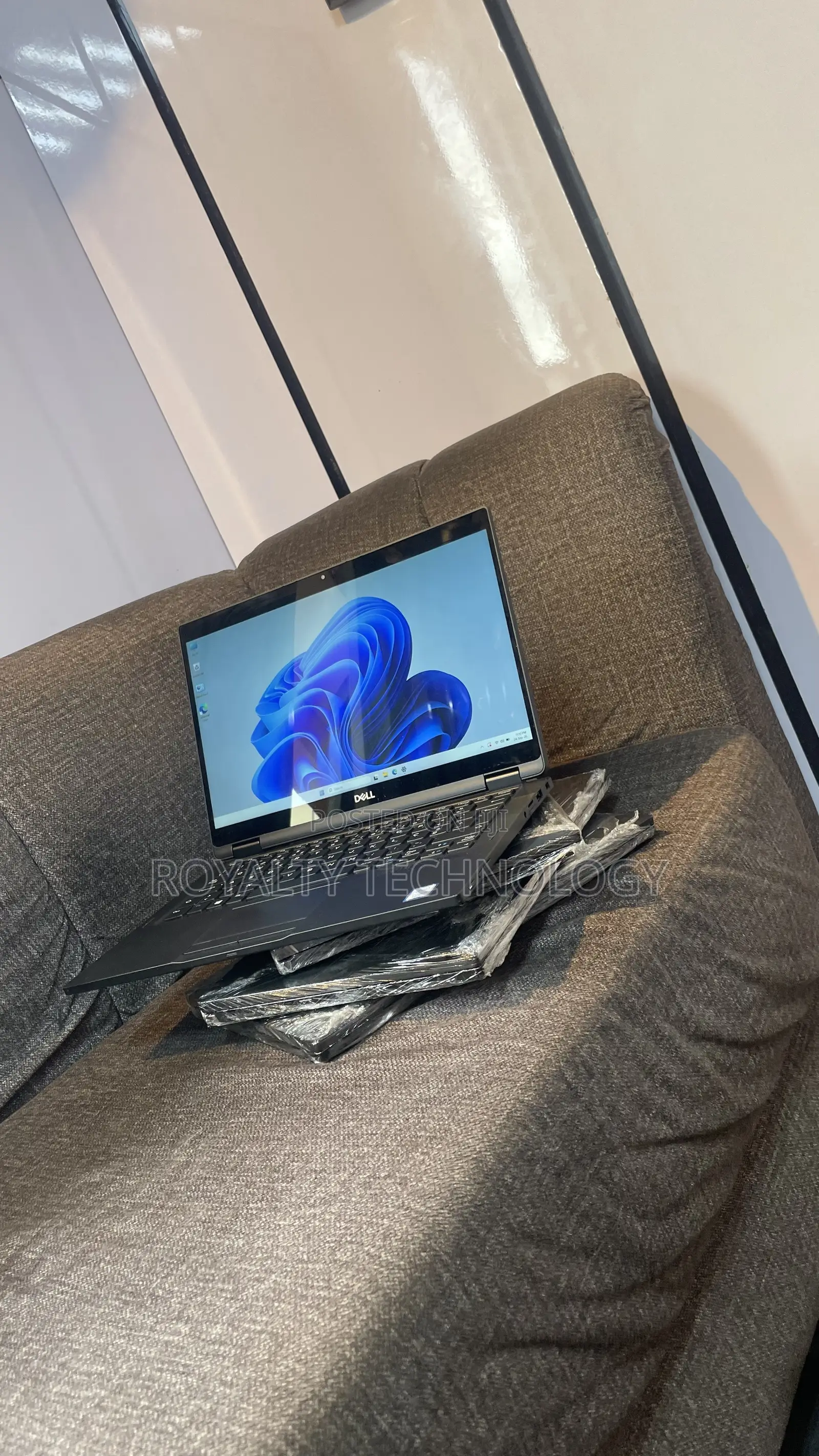 Laptop Dell Latitude 7390 2-in-1 8GB Intel Core i5 SSD 256GB