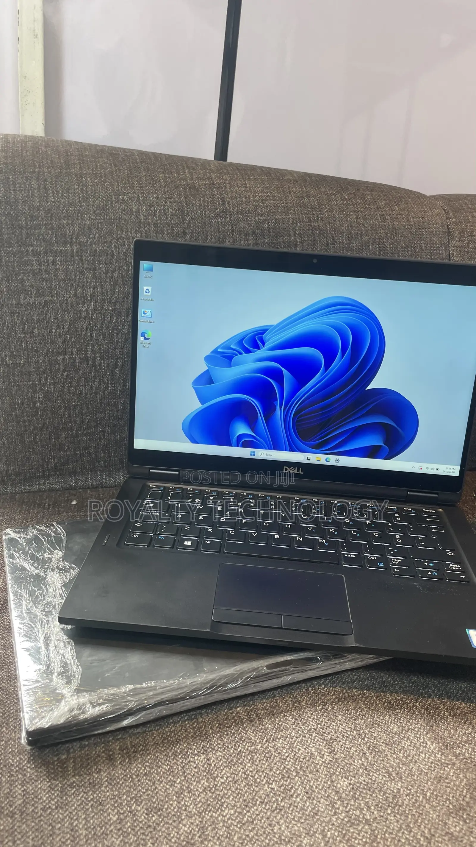 Laptop Dell Latitude 7390 2-in-1 8GB Intel Core i5 SSD 256GB