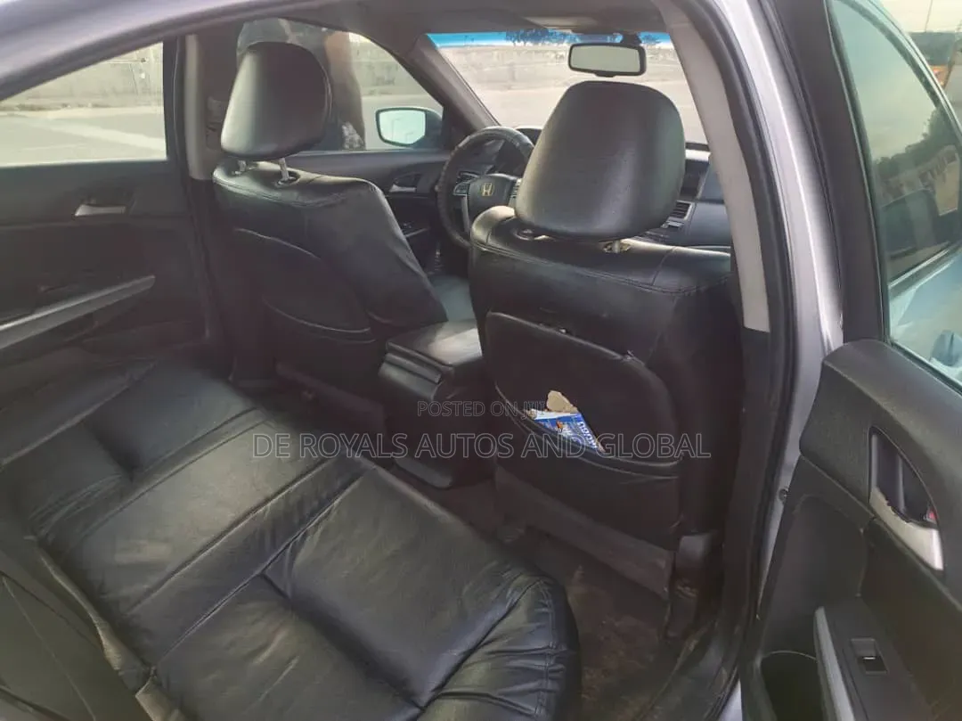 Honda Accord 2010 Silver