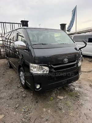 Toyota HiAce 2014 Black