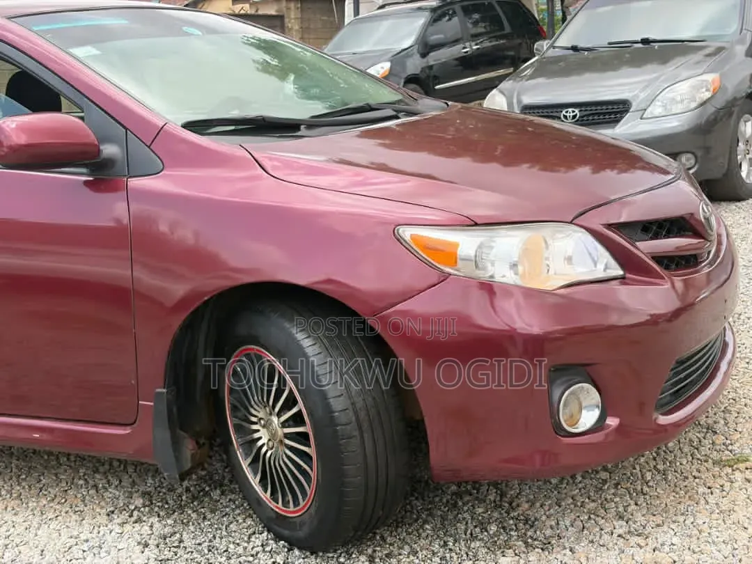 Toyota Corolla 2012 Red