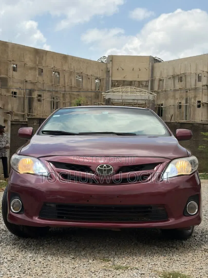 Toyota Corolla 2012 Red