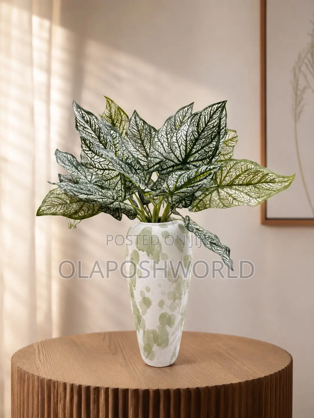 The Quiet Bloom Vase