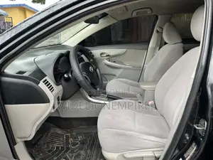 Toyota Corolla L 4dr Sedan (1.8L 4cyl 5M) 2012 Black